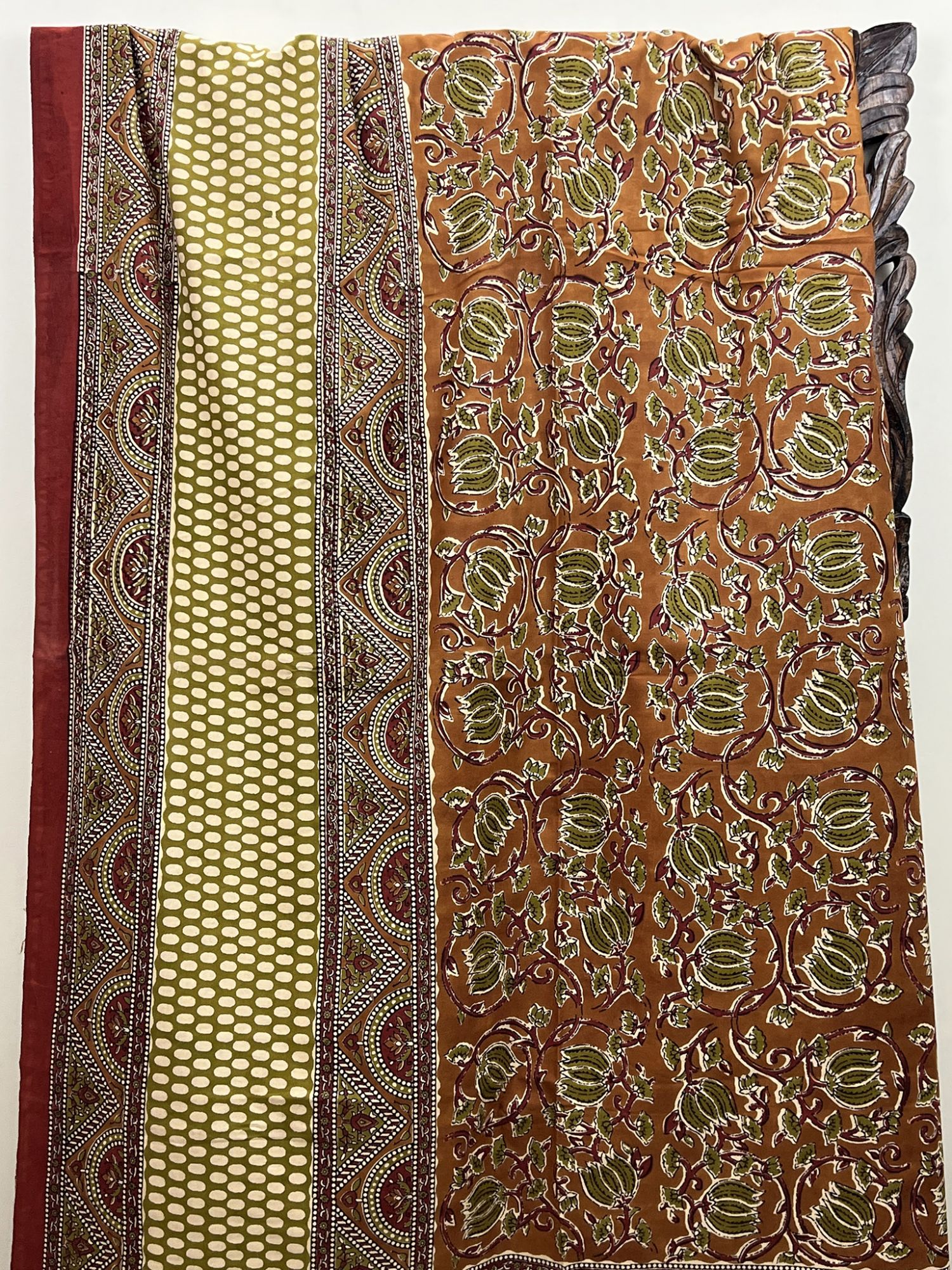 Mirzyaa Suhani Pure Cotton Queen Size Bedsheet
