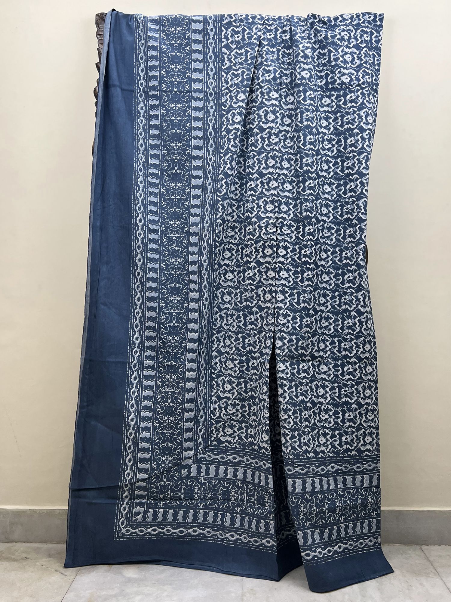 Mitti di Khushboo Pure Cotton Queen Size Bedsheet Cobalt Blue Dabu