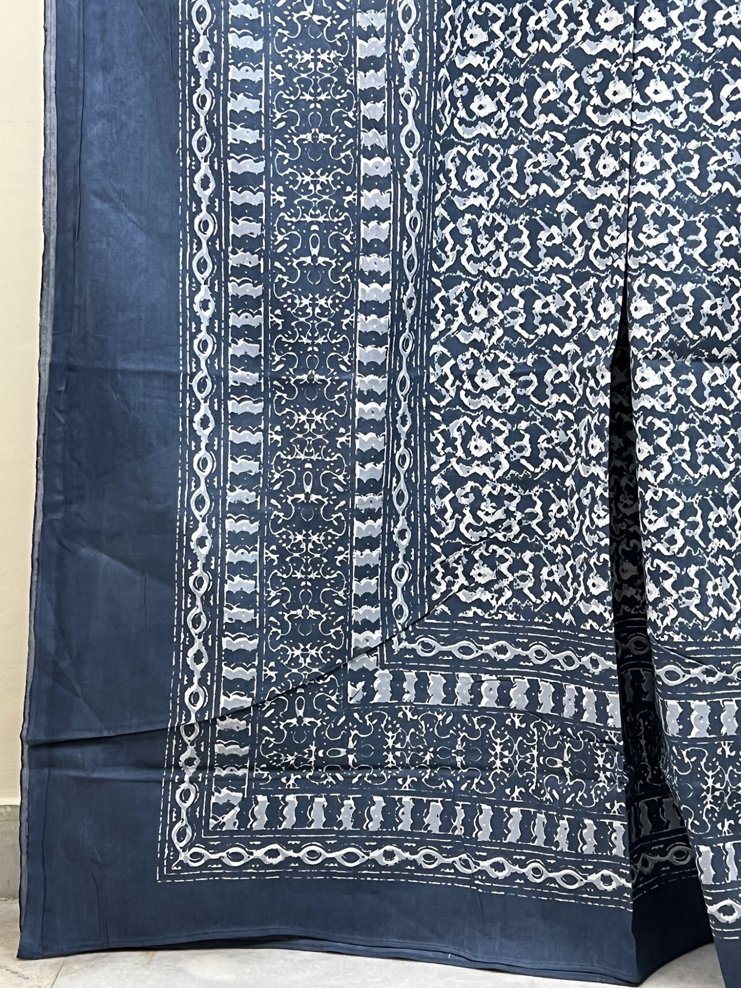 Mitti di Khushboo Pure Cotton Queen Size Bedsheet Cobalt Blue Dabu