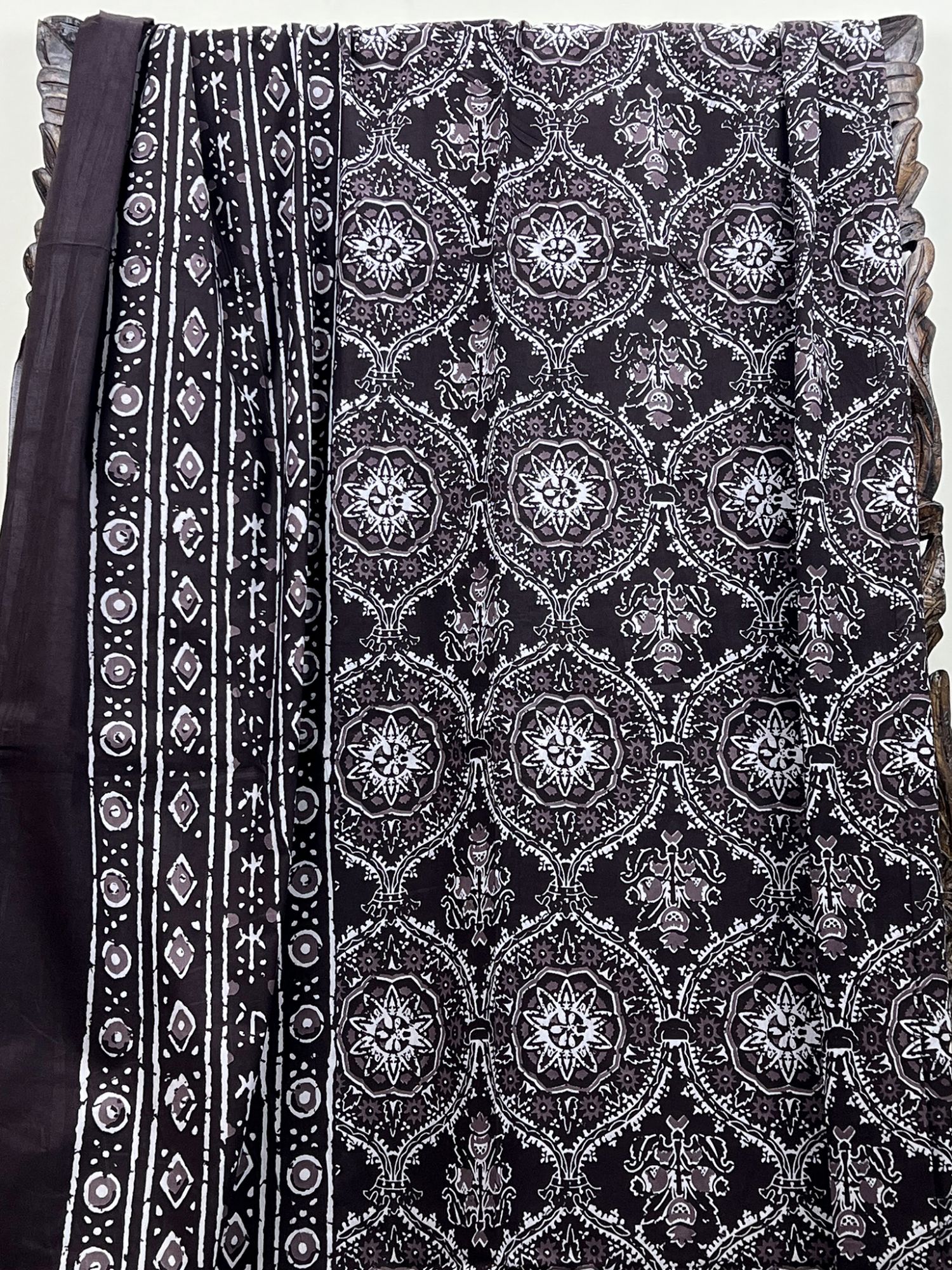 Mitti di Khushboo Pure Cotton Queen Size Bedsheet Dark Brown Dabu