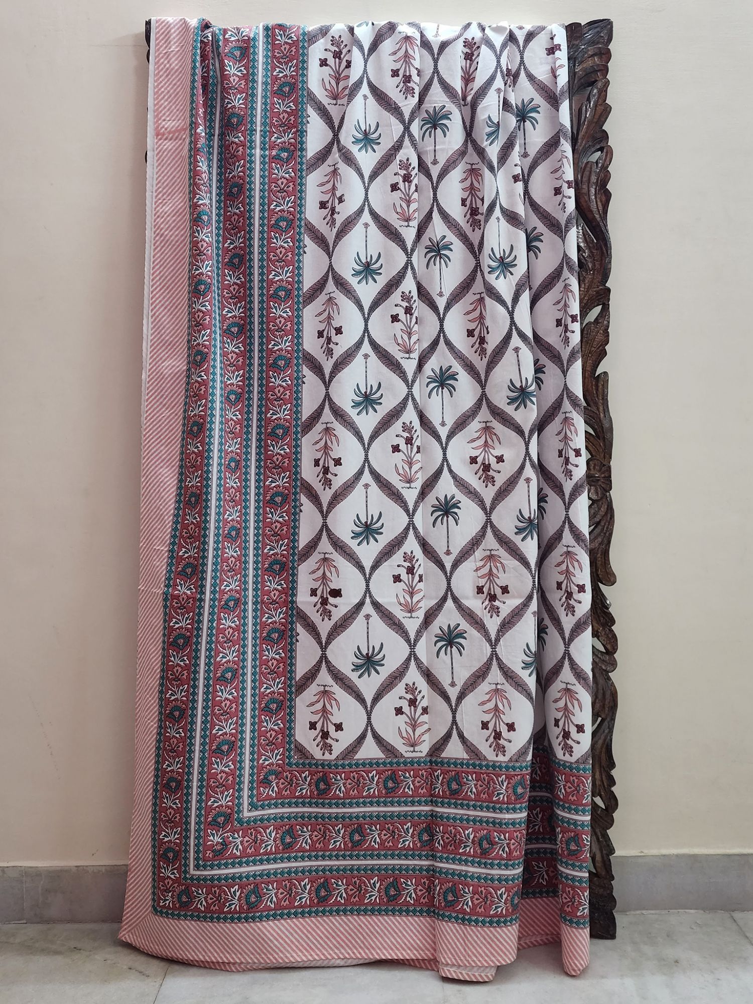 Raahat Aniya Pure Cotton Queen Size Bedsheet