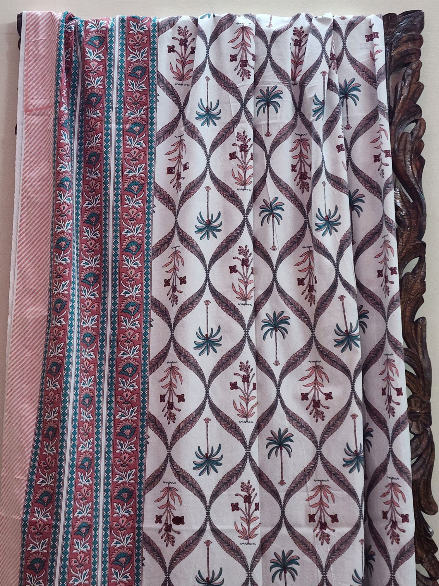 Raahat Aniya Pure Cotton Queen Size Bedsheet