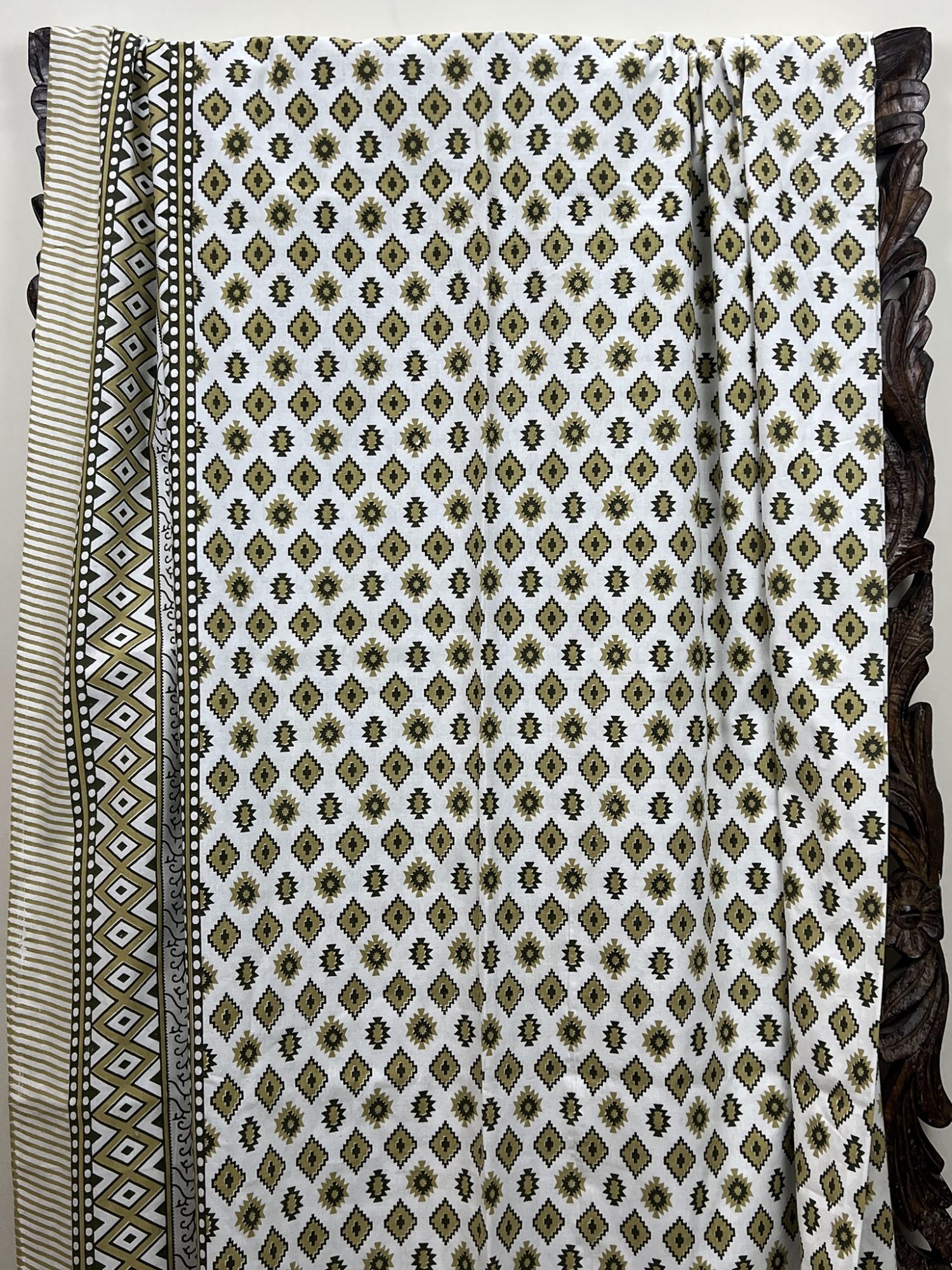 Raahat Krishna Grove Pure Cotton Queen Size Bedsheet Olive