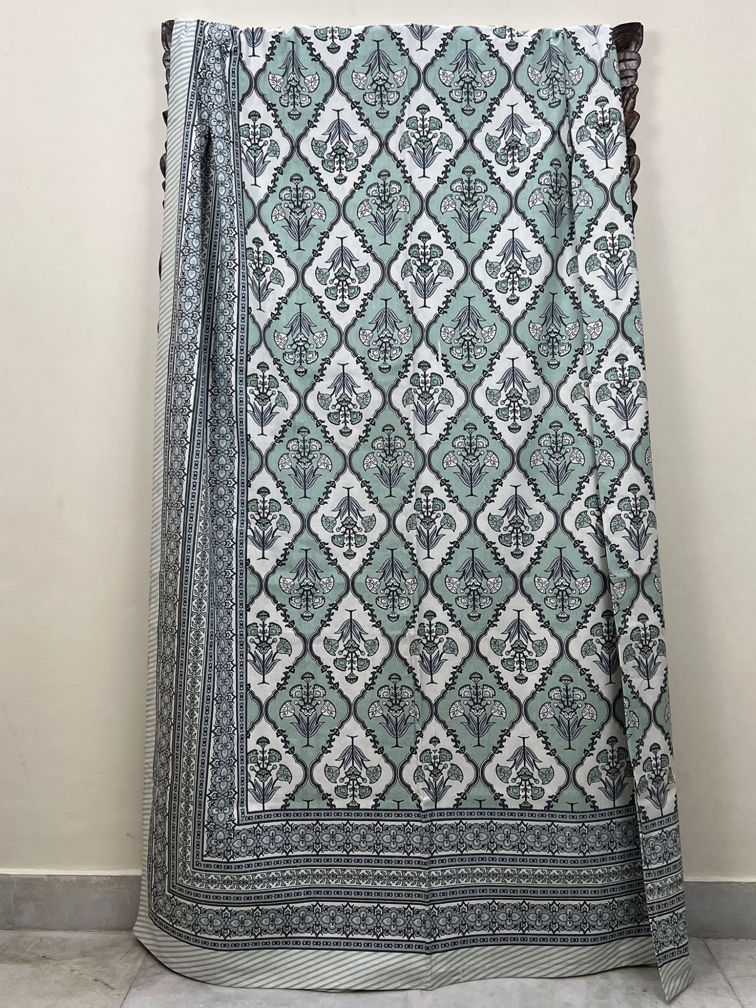 Raahat Zoya Pure Cotton Queen Size Bedsheet