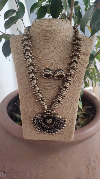 Hand made terracotta Jewellery necklace set