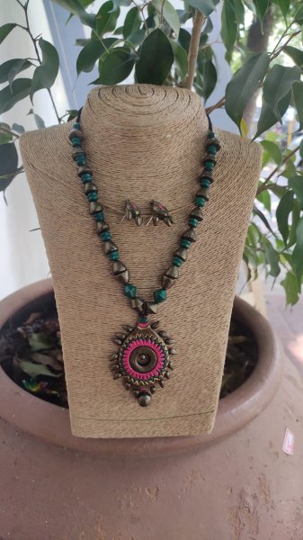 Hand made terracotta Jewellery necklace set