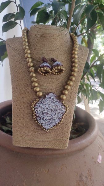 Hand made terracotta Jewellery necklace set