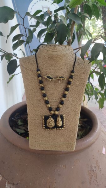 Hand made terracotta Jewellery necklace set