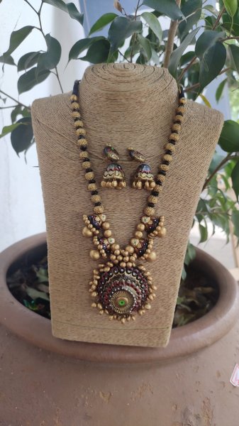 Hand made terracotta Jewellery necklace set