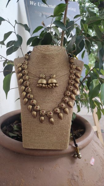 Hand made terracotta Jewellery necklace set