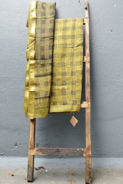 Maheshwari Silk Unstitched Dress Material