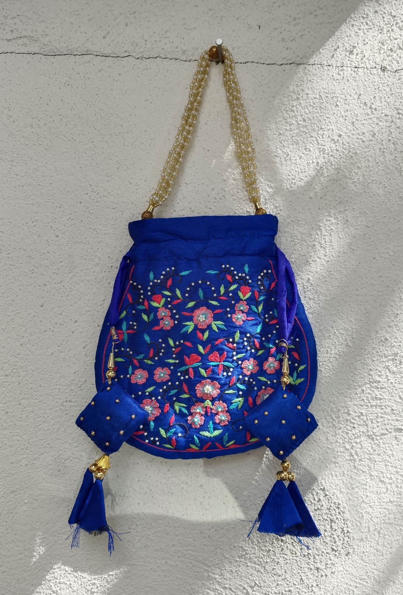 Embroidery Hand Purse