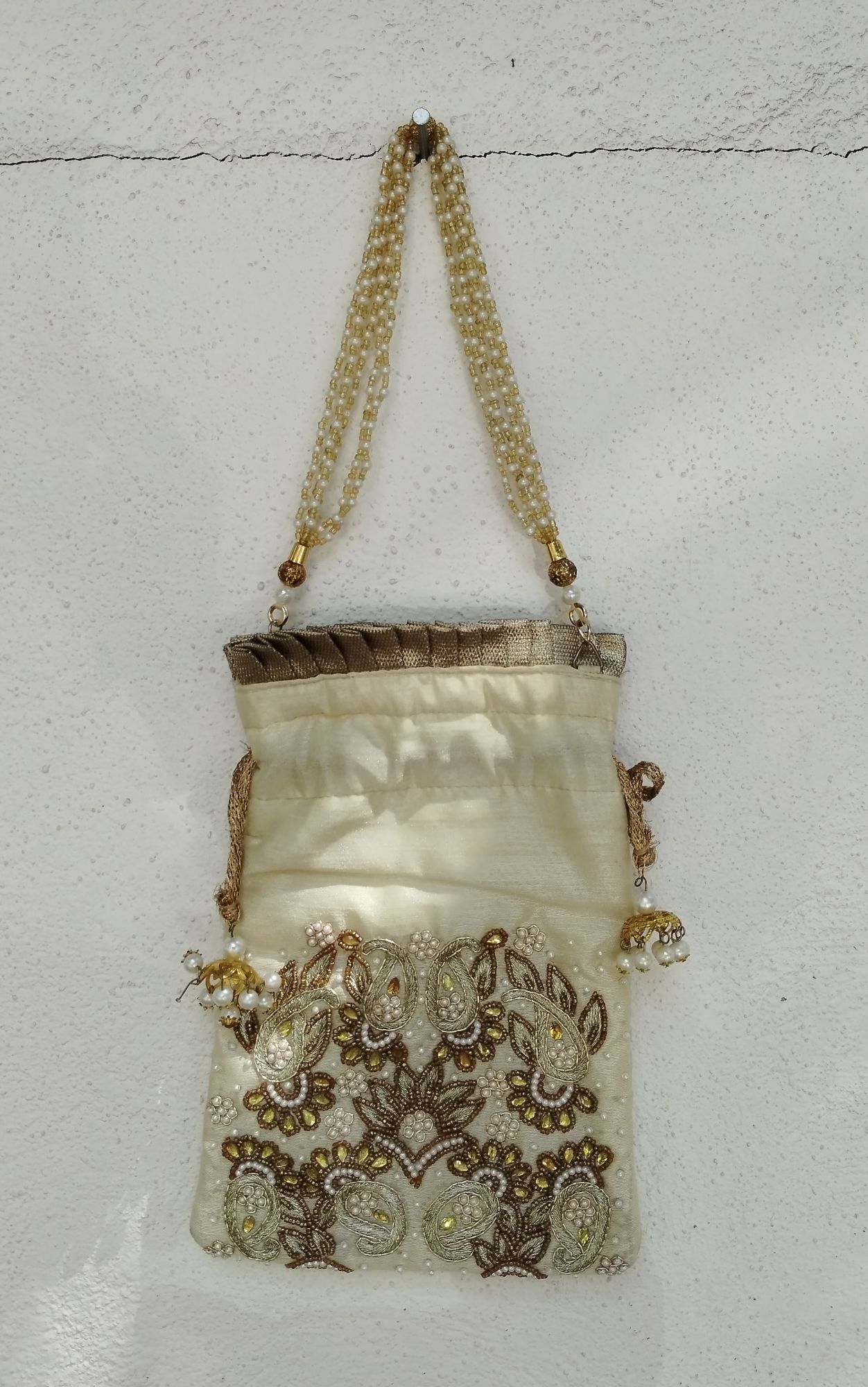 Embroidery Hand Purse