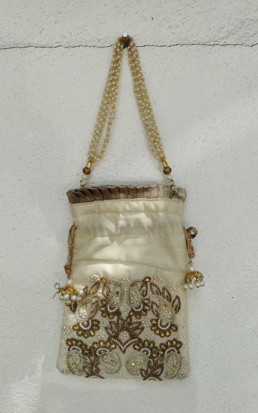 Embroidery Hand Purse