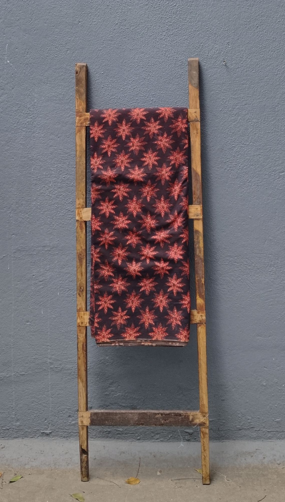 Cotton unstitched fabric