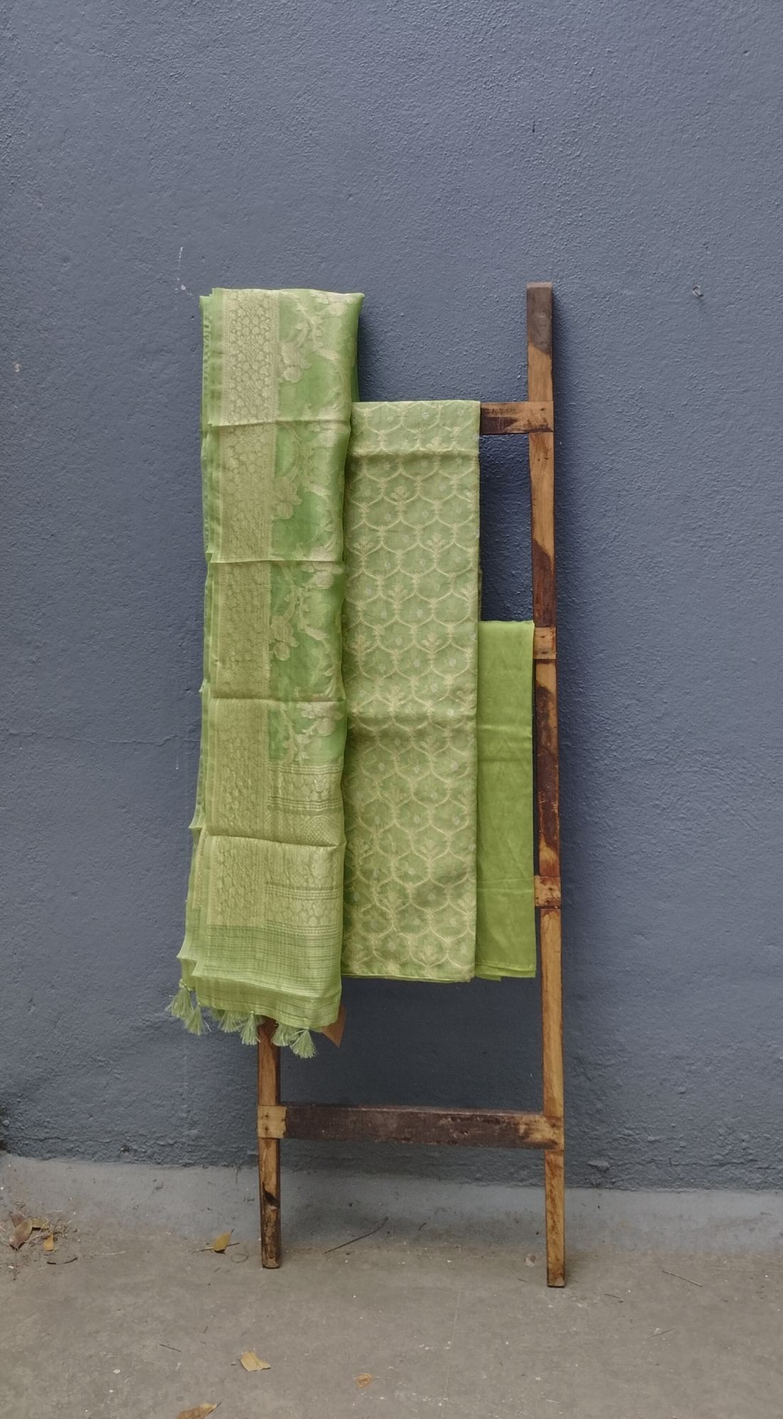 Banarasi Silk unstitched Dress Material