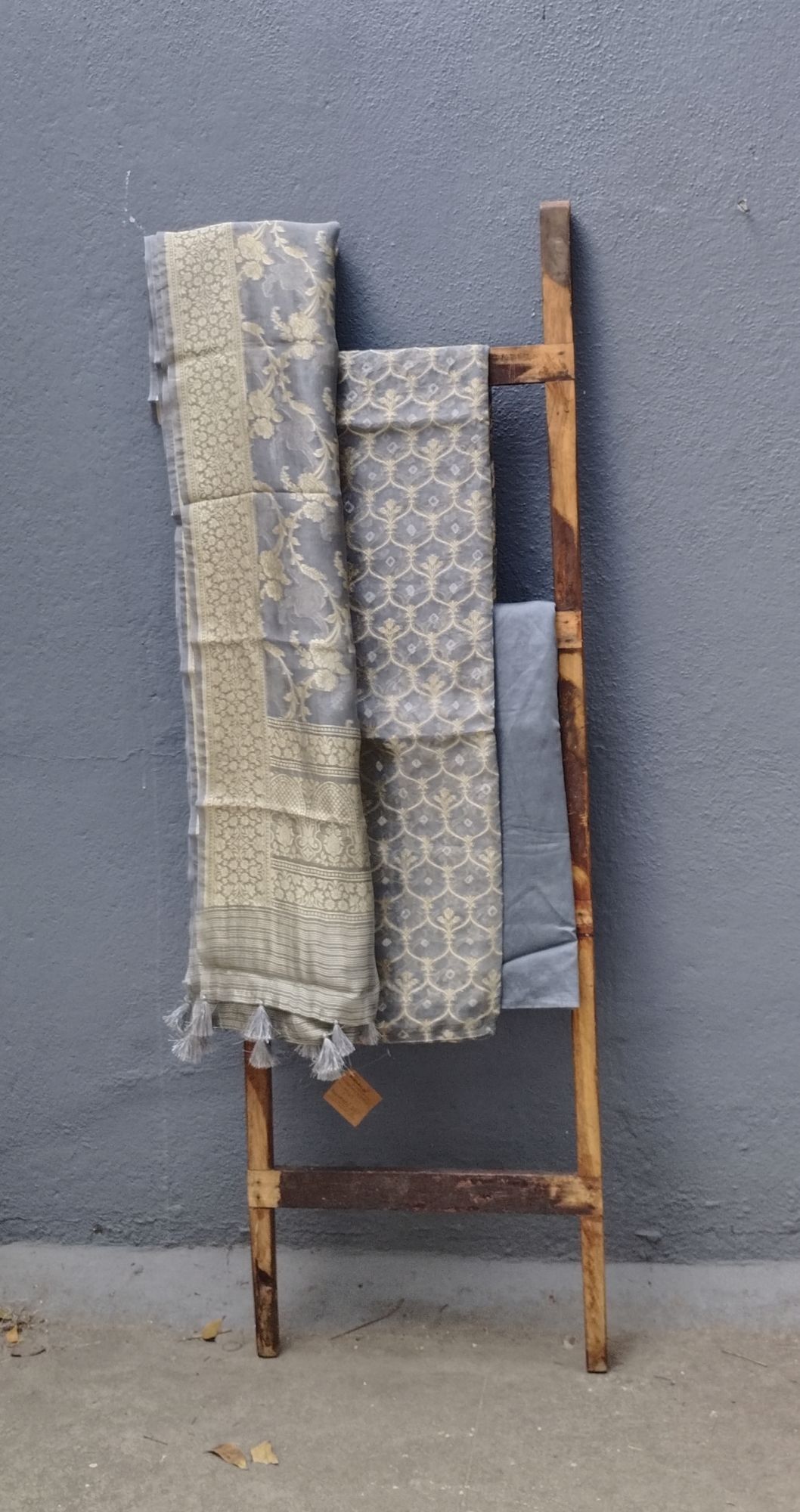 Banarasi Silk unstitched Dress Material