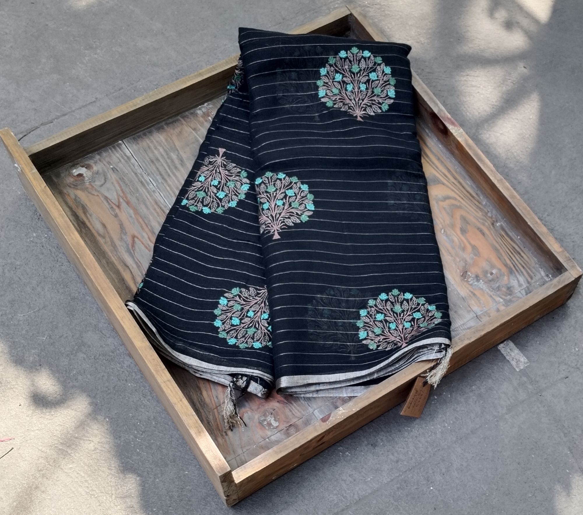 Lenin Embroidery Saree