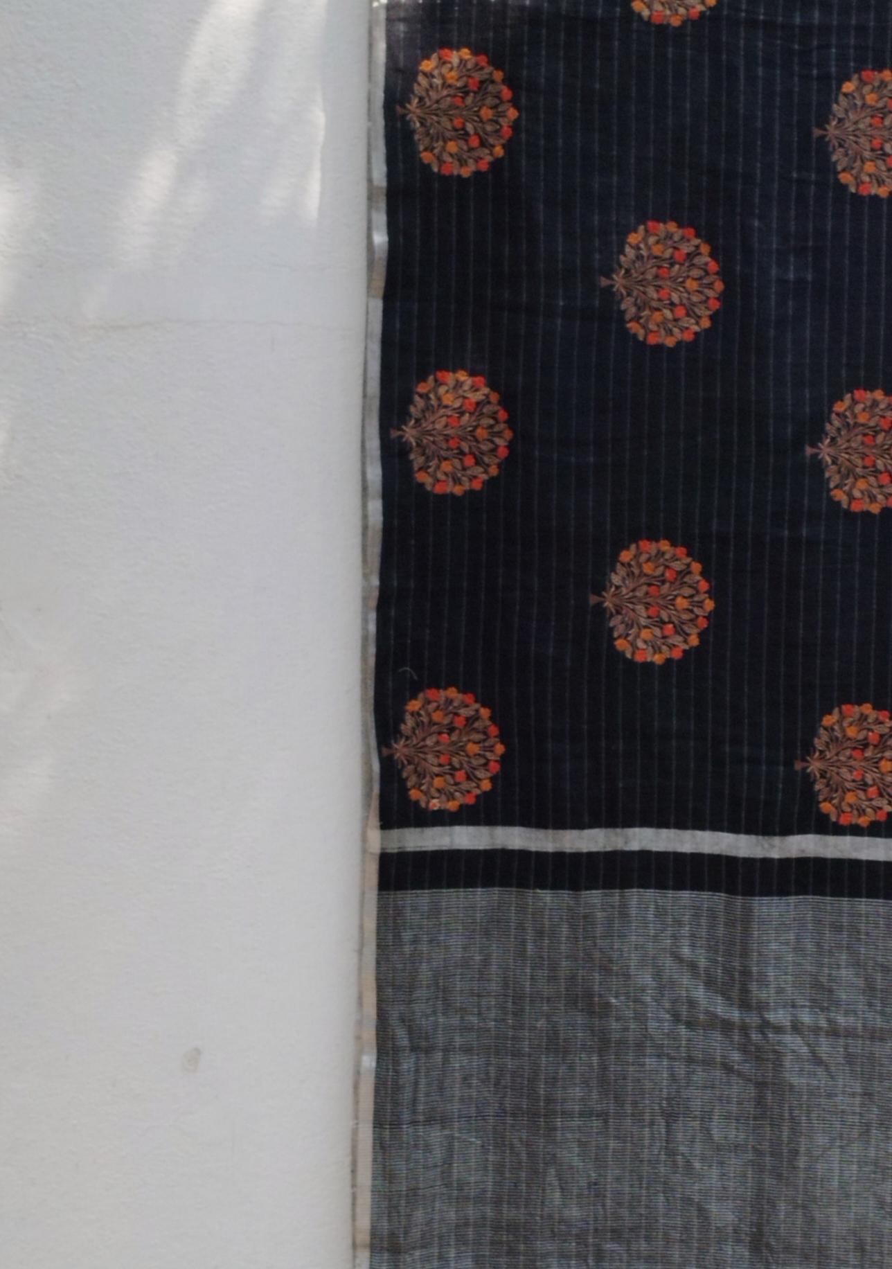 Lenin Embroidery Saree
