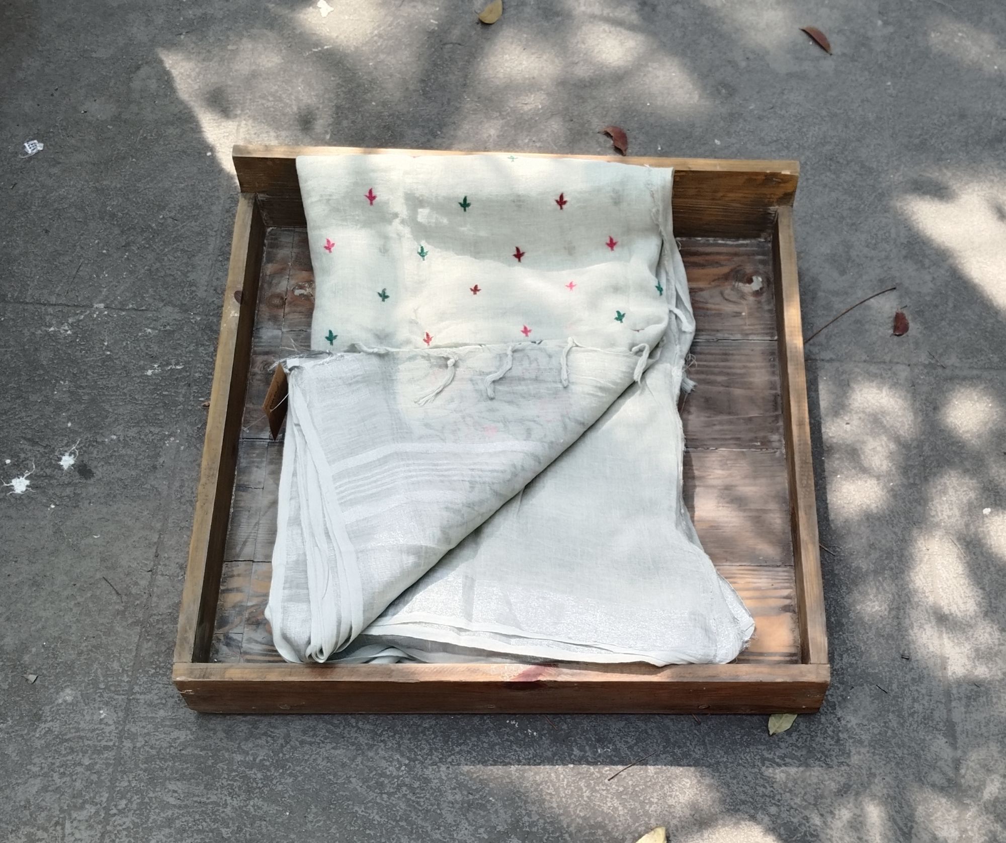 Lenin Embroidery Saree