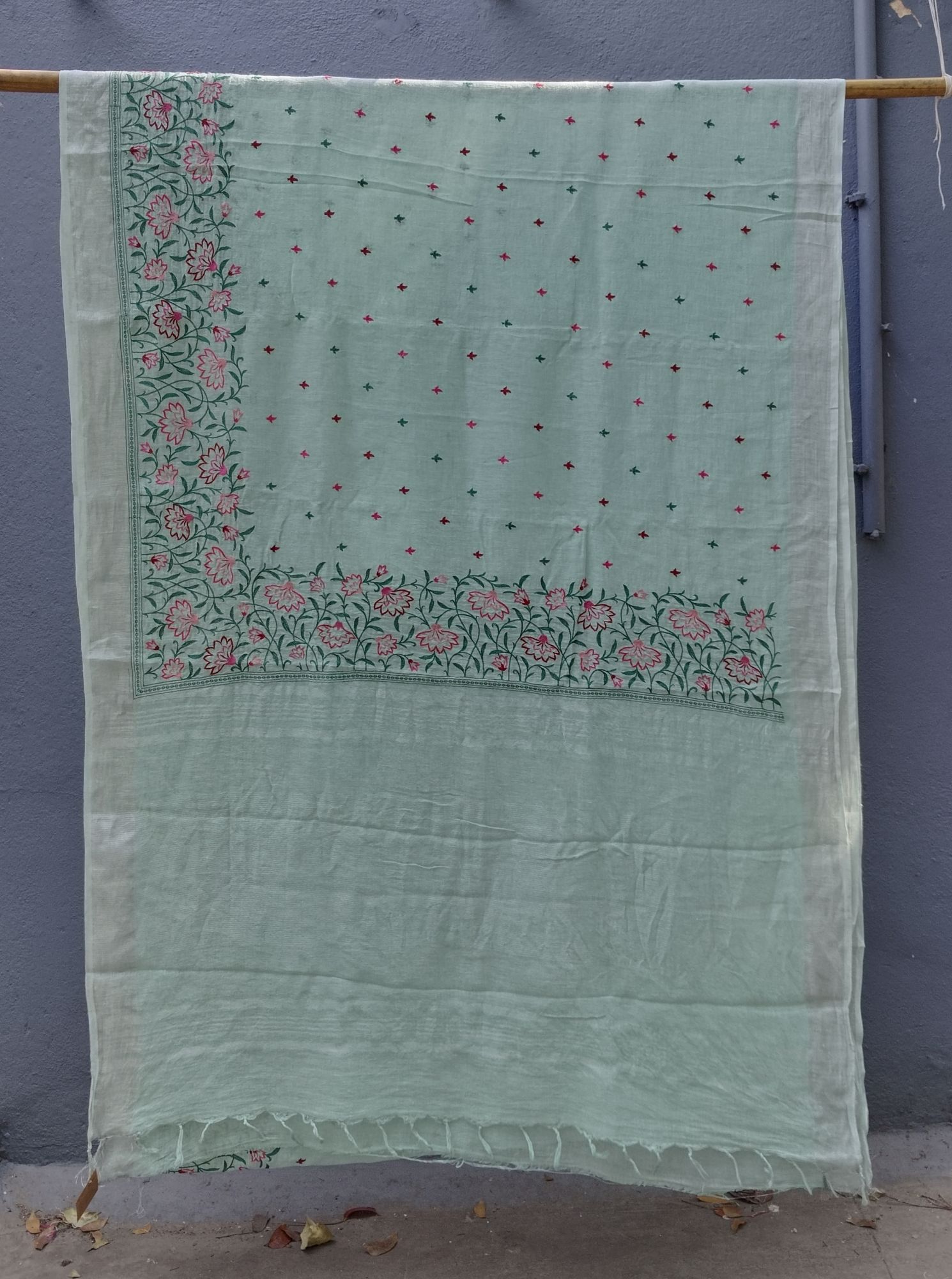 Lenin Embroidery Saree