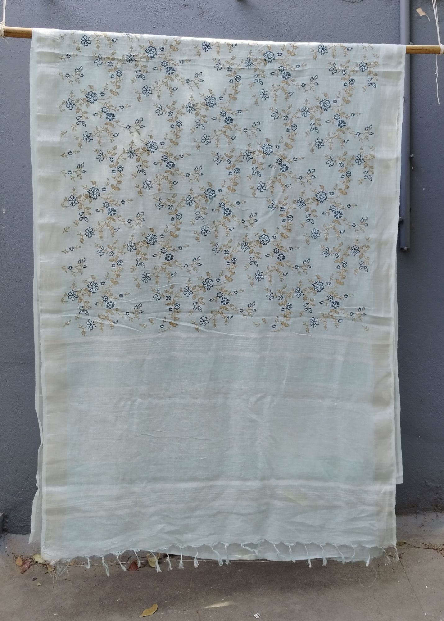 Lenin Embroidery Saree