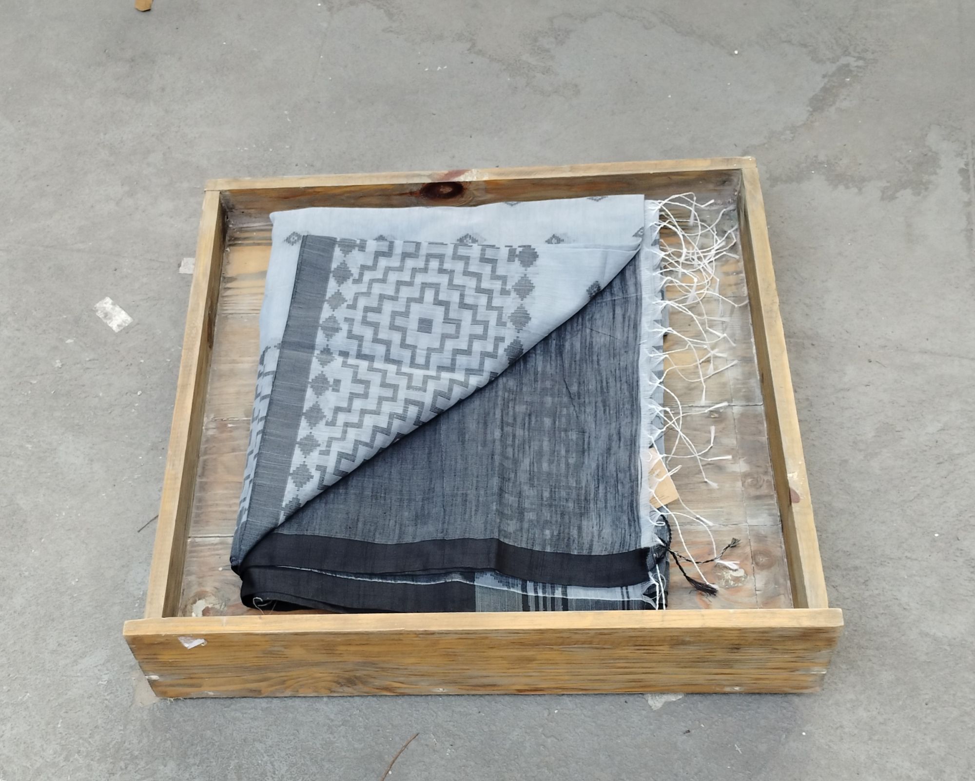 Dhakai Cotton Jamdhani Weave Saree