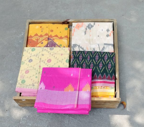 Fulia Cotton Jamdhani Weave Saree