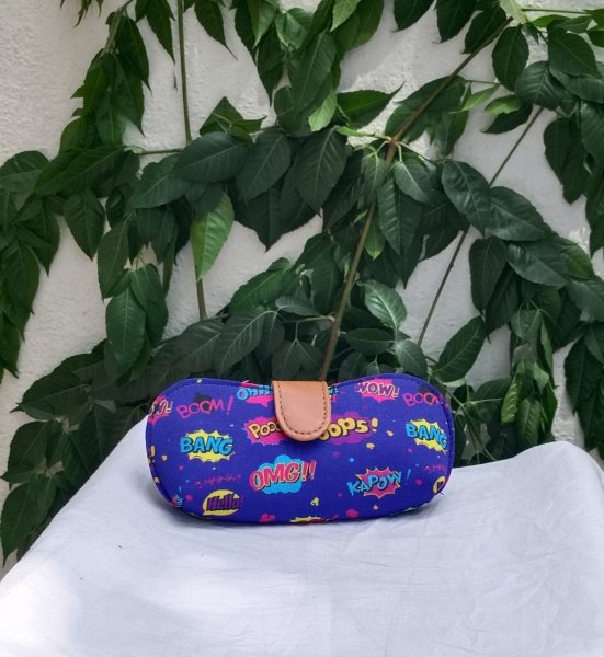 Spectacle pouch/holder