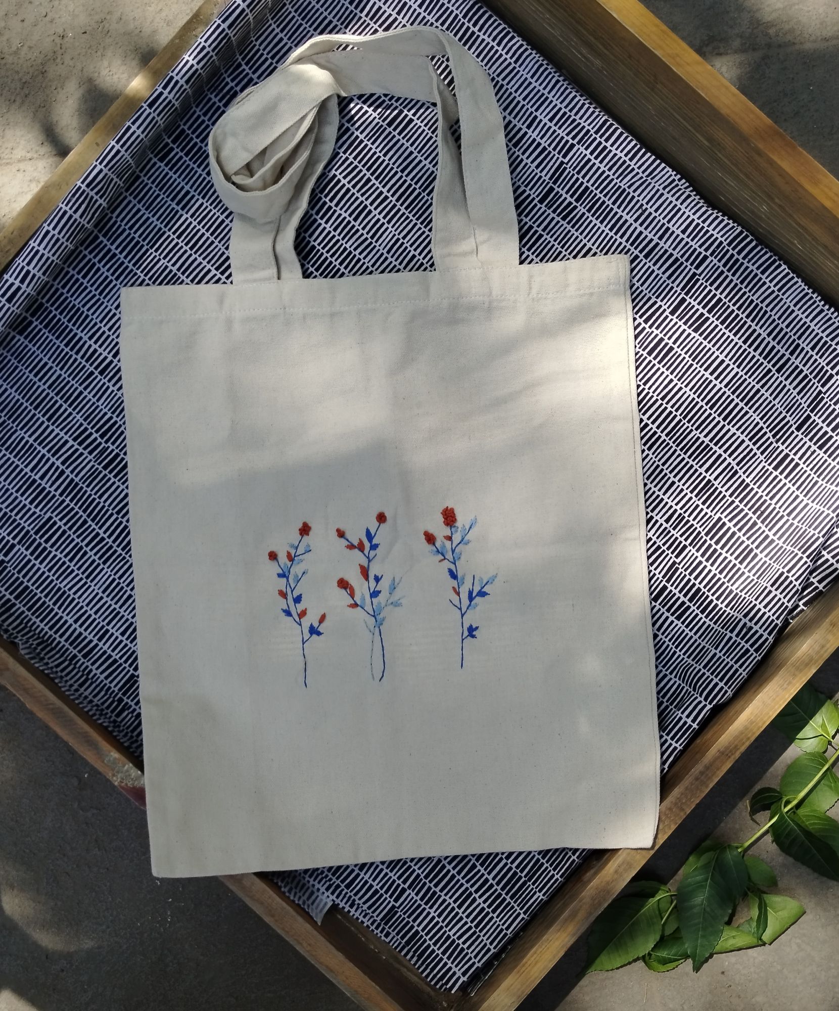 Cotton embroidery tote bag