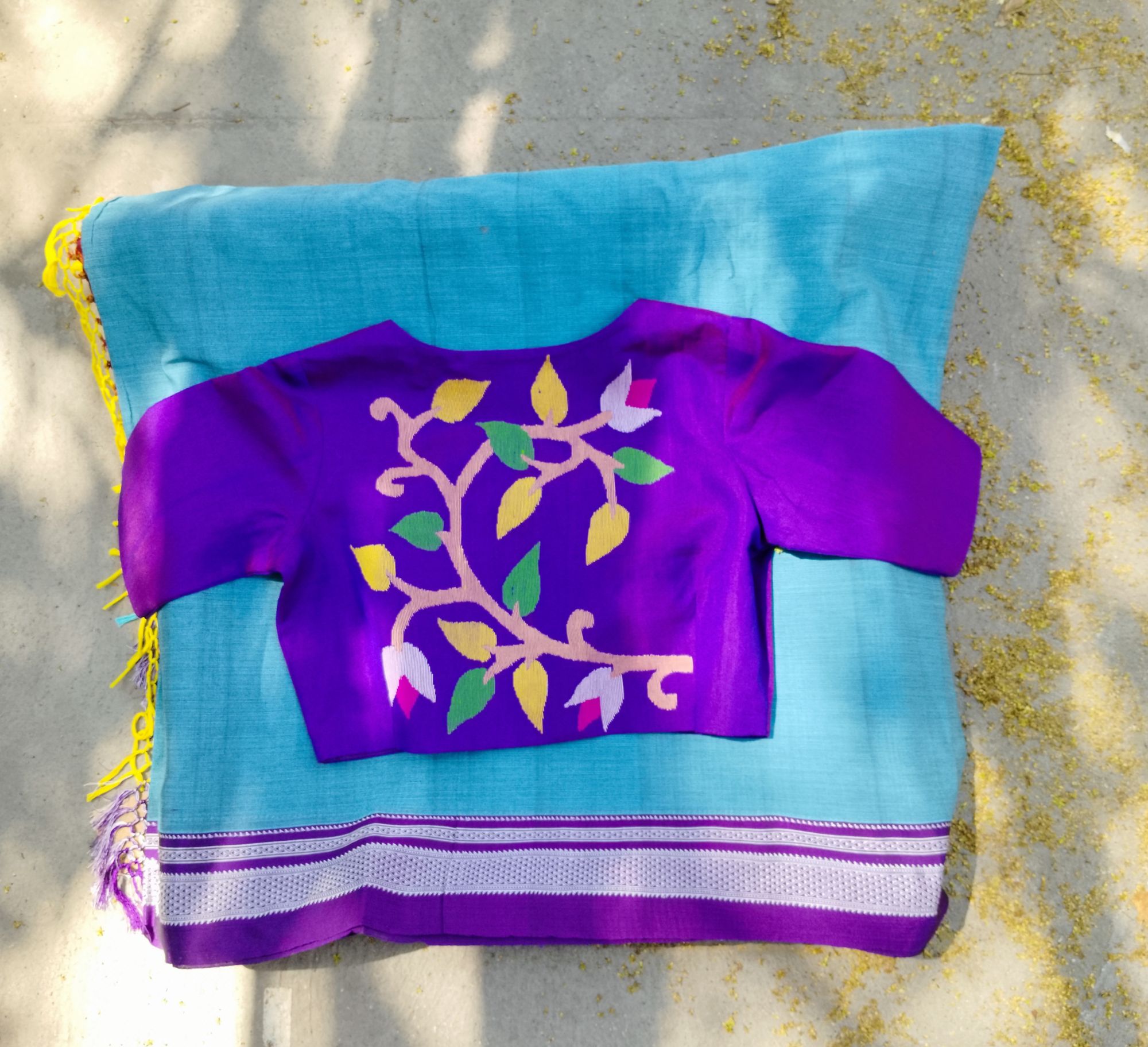 Handwoven Jamdhani Weave Cotton Ready Blouse