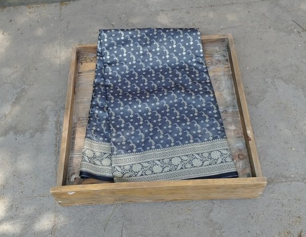 Banarasi Resham Saree