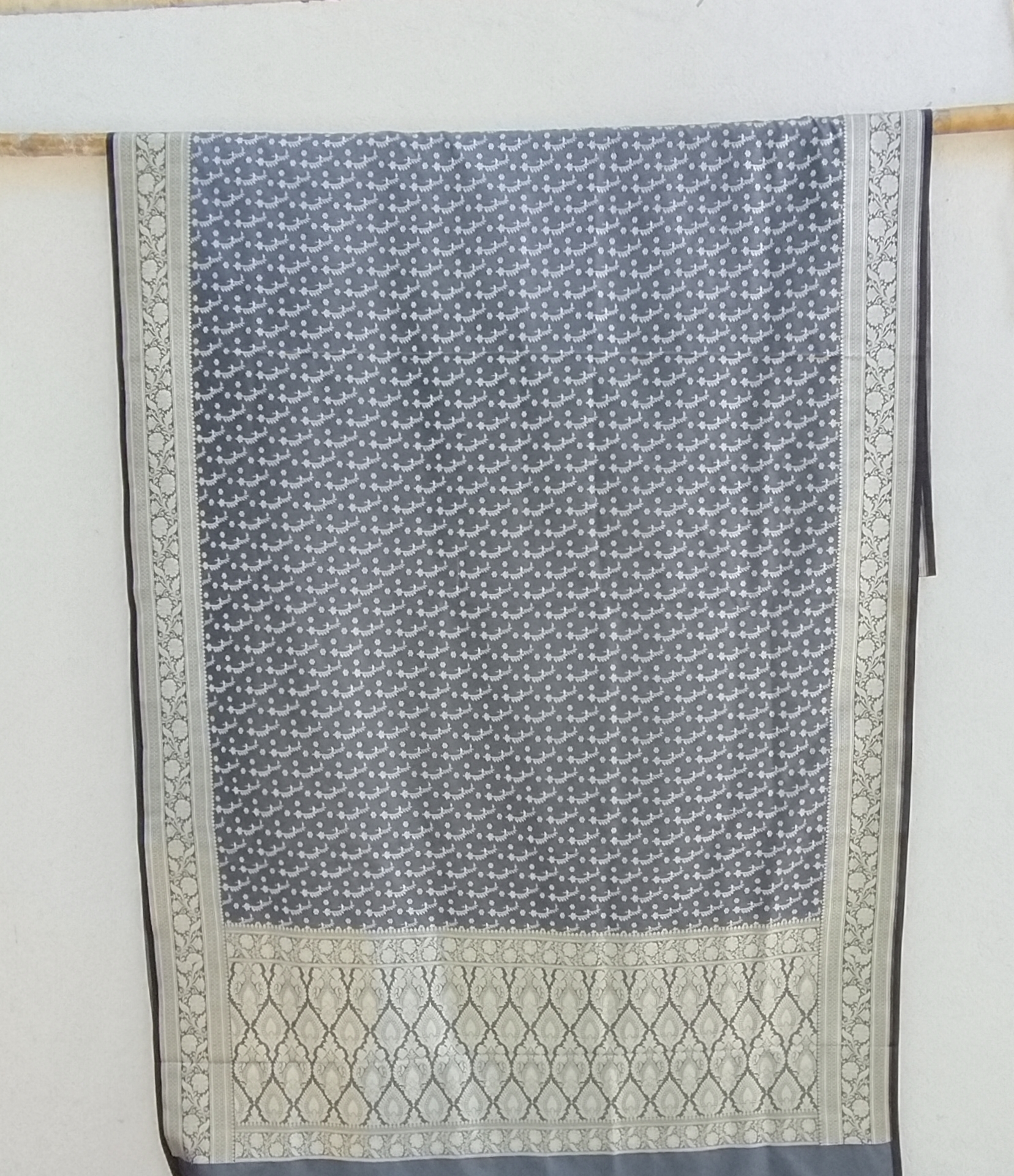 Banarasi Resham Saree