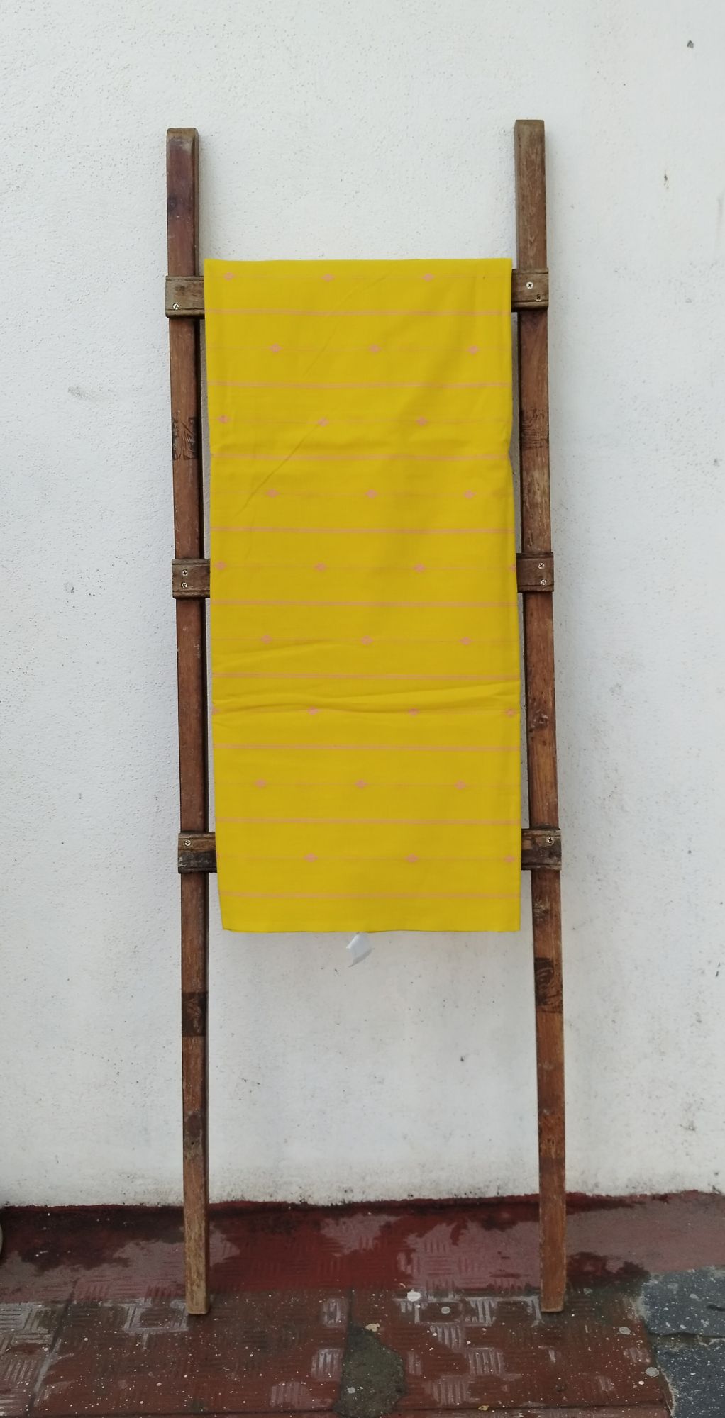 Cotton unstitched fabric