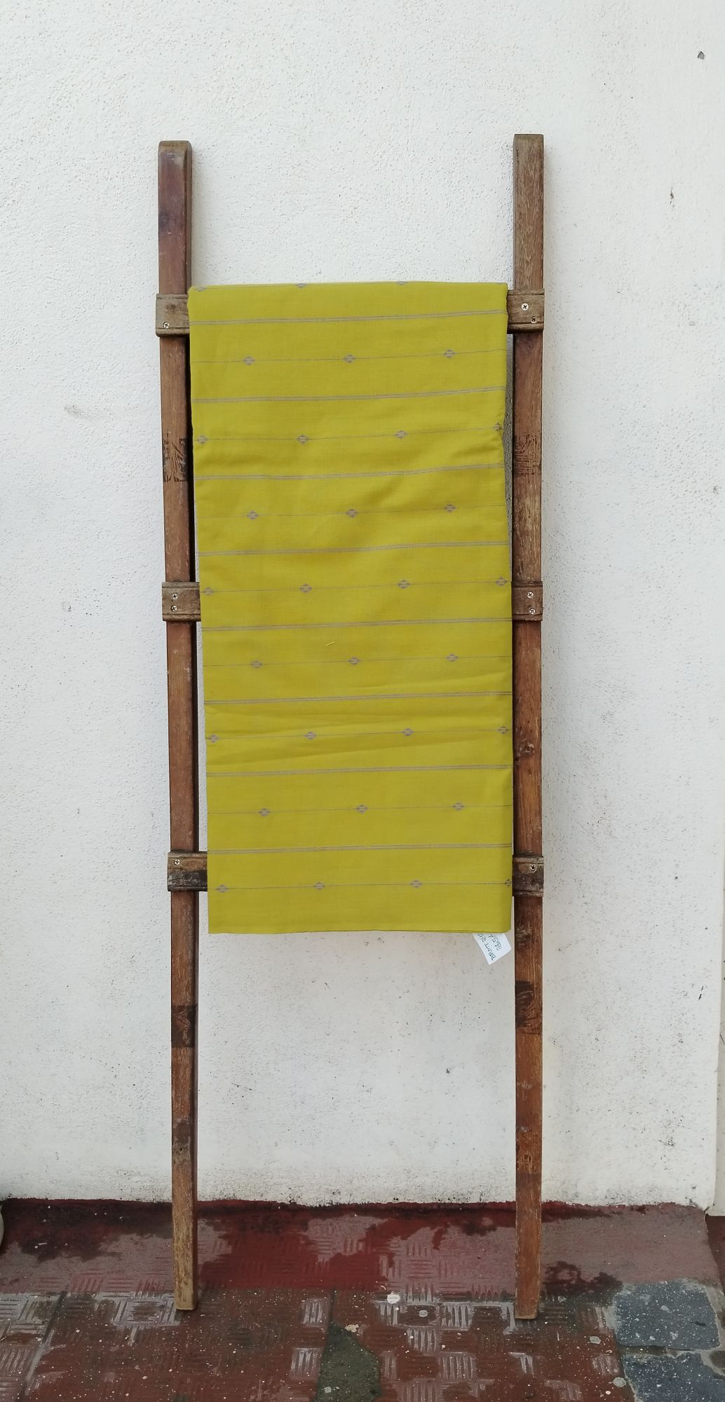 Cotton unstitched fabric