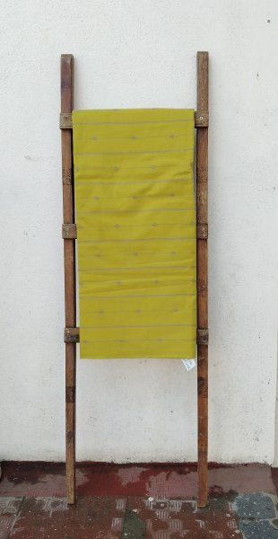 Cotton unstitched fabric