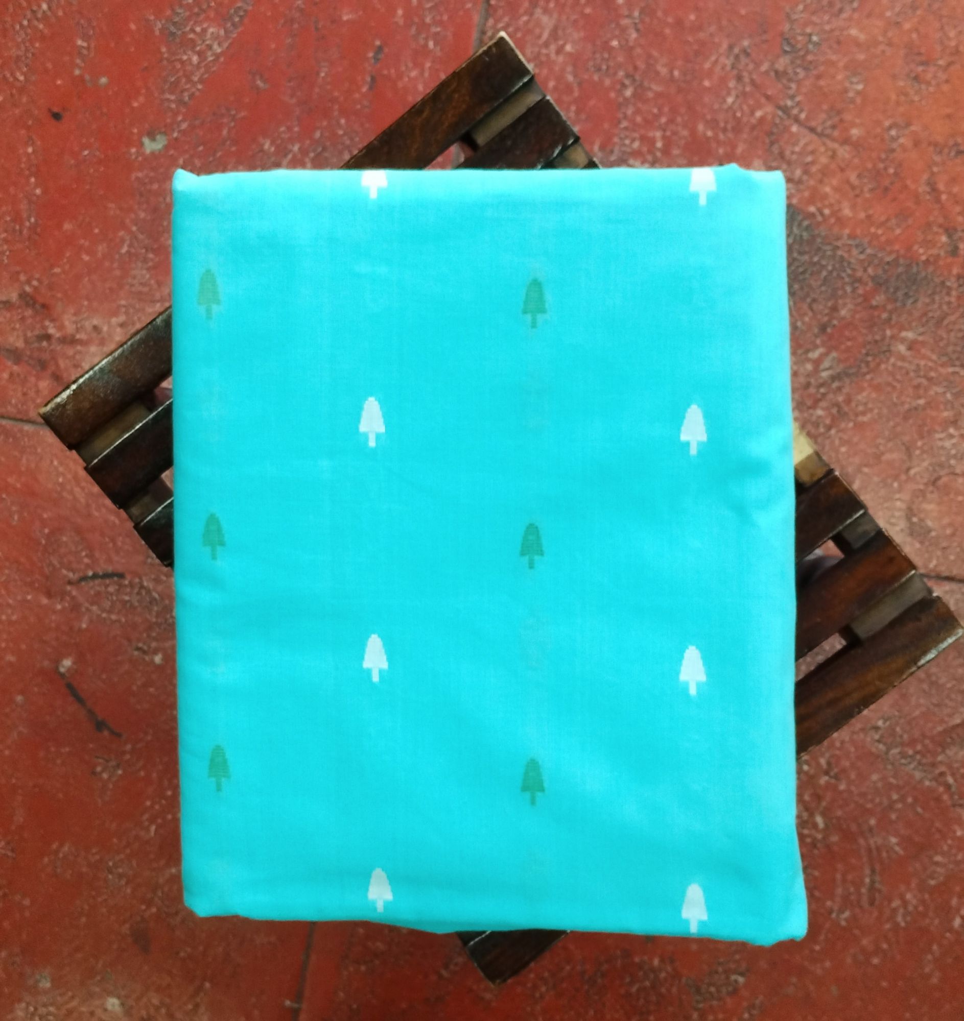 Cotton unstitched fabric