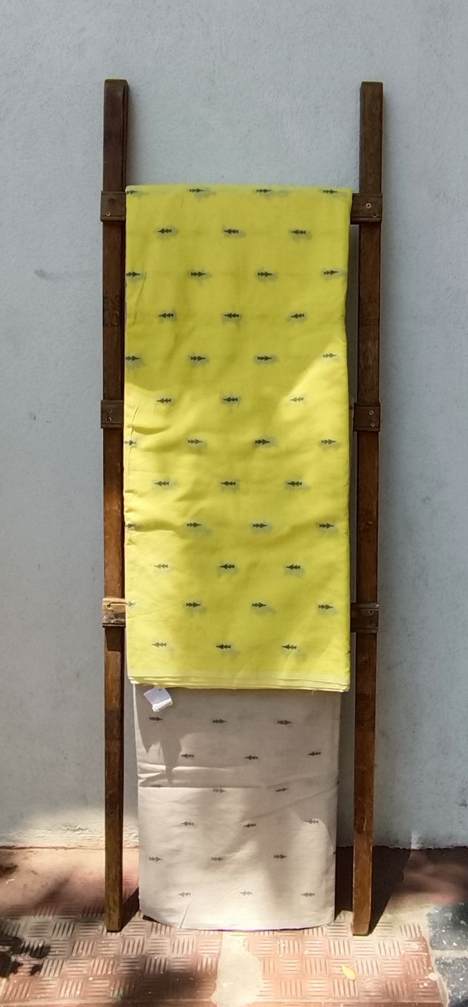 Cotton unstitched fabric