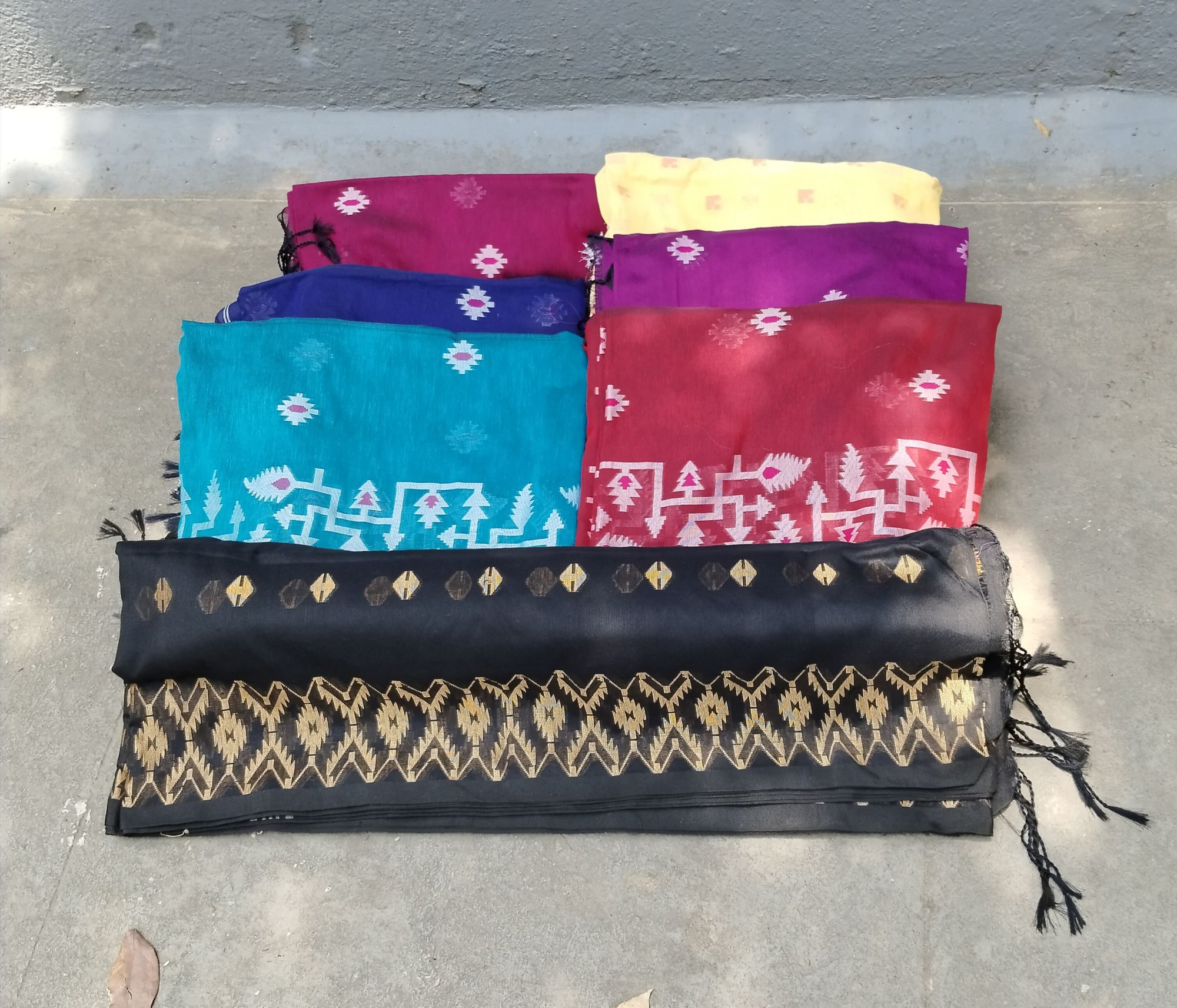 Jhamdani Weave Cotton SareeJhamdani Weave Cotton Saree