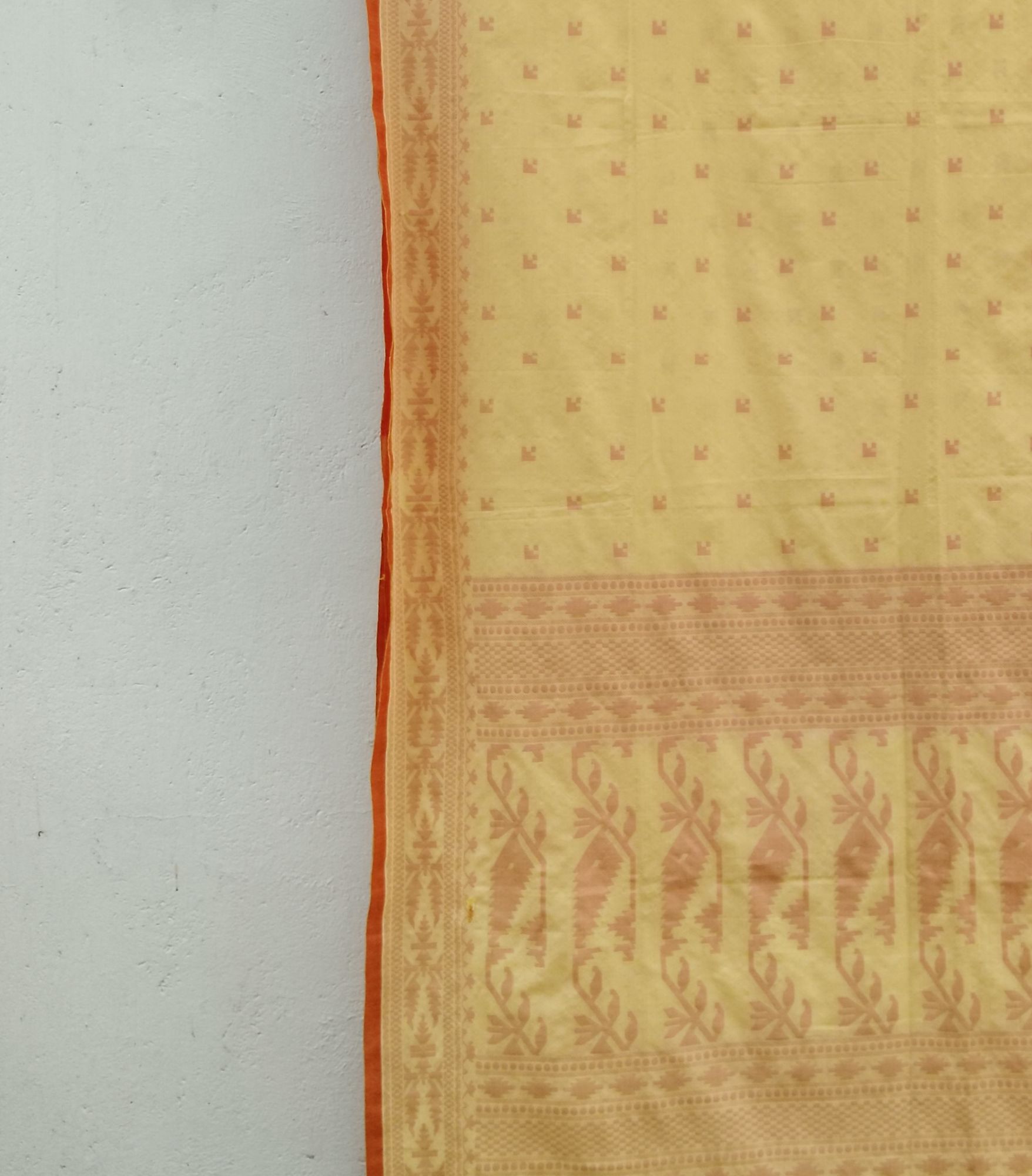 Jhamdani Weave Cotton SareeJhamdani Weave Cotton Saree