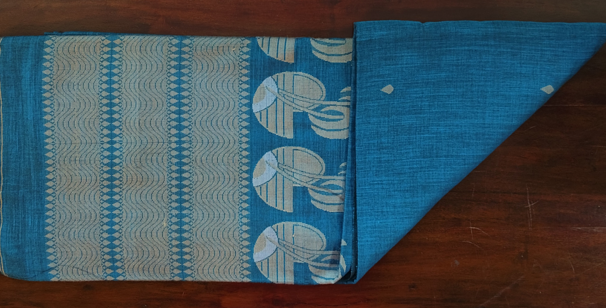 Hand Woven Jhamdani Weave Saree