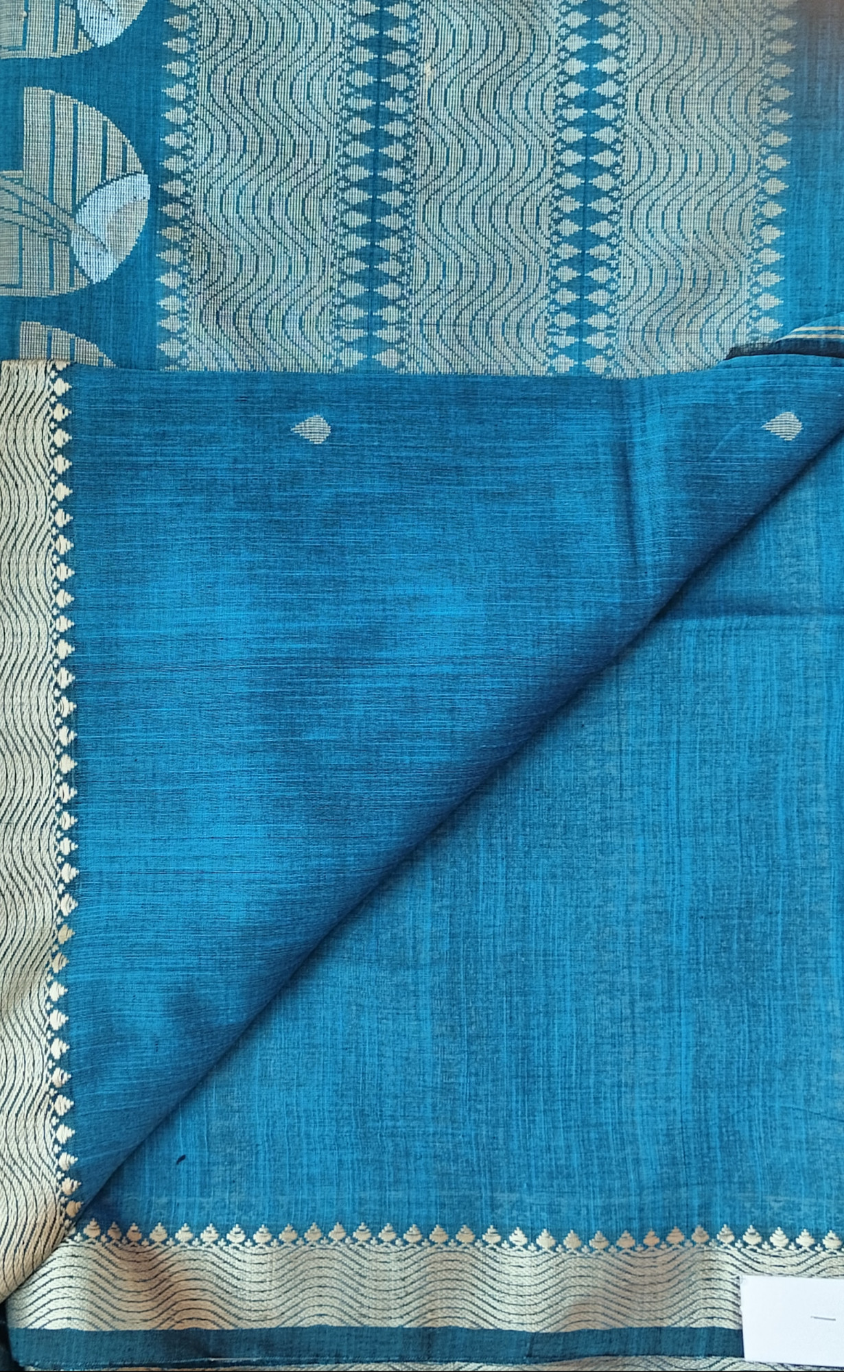 Hand Woven Jhamdani Weave Saree