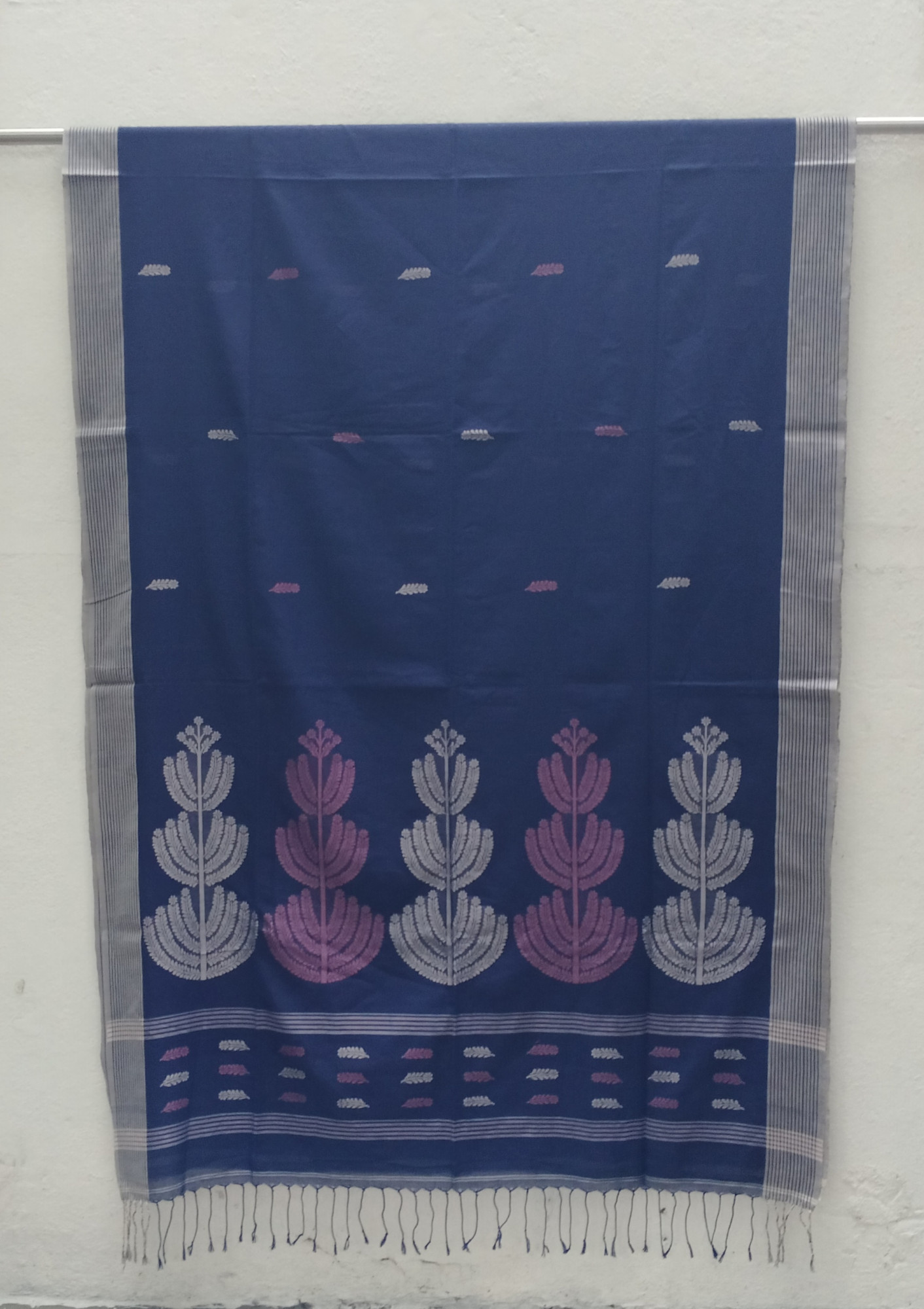 Hand Woven Jhamdani Weave Saree