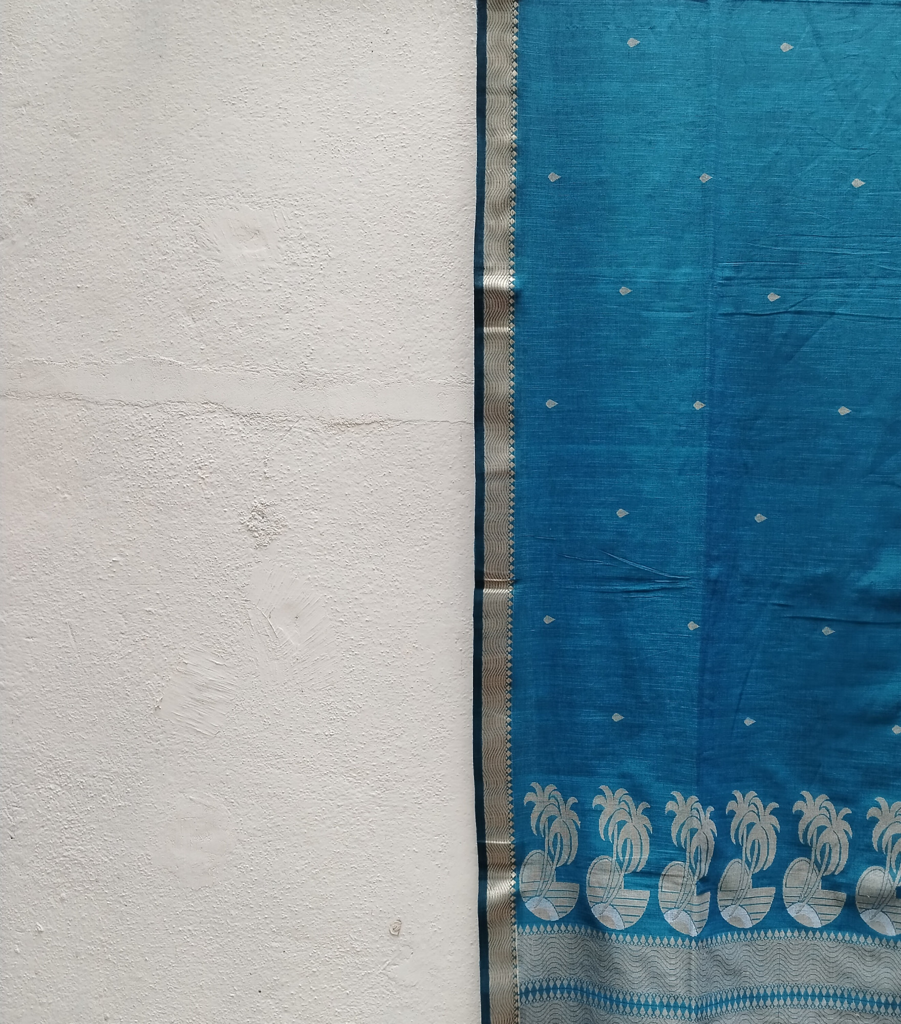 Hand Woven Jhamdani Weave Saree