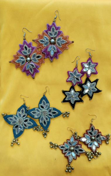 Mirror Work   Earing