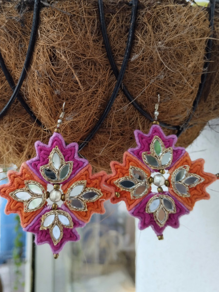 Mirror Work   Earing