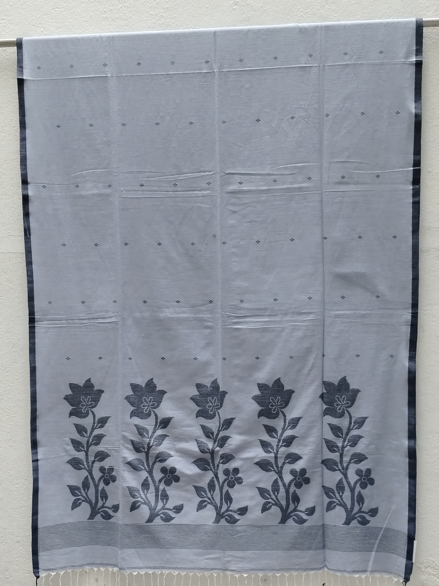 Hand Woven Jhamdani Weave Saree