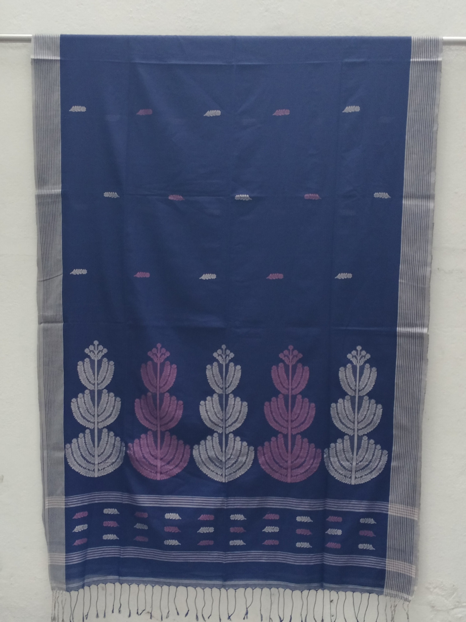 Hand Woven Jhamdani Weave Saree
