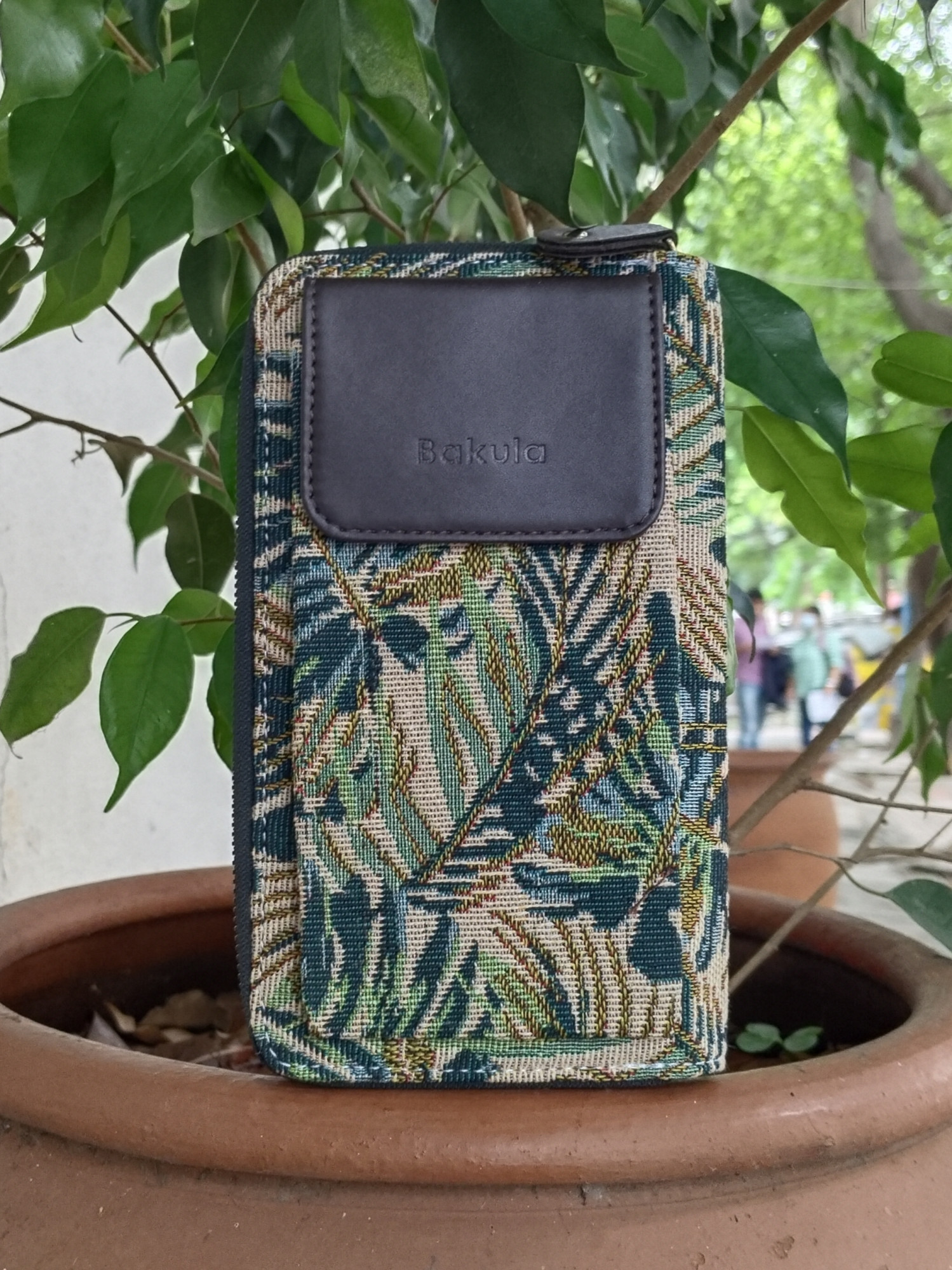 Jacquard Cotton Wallets With Mobile Pouch