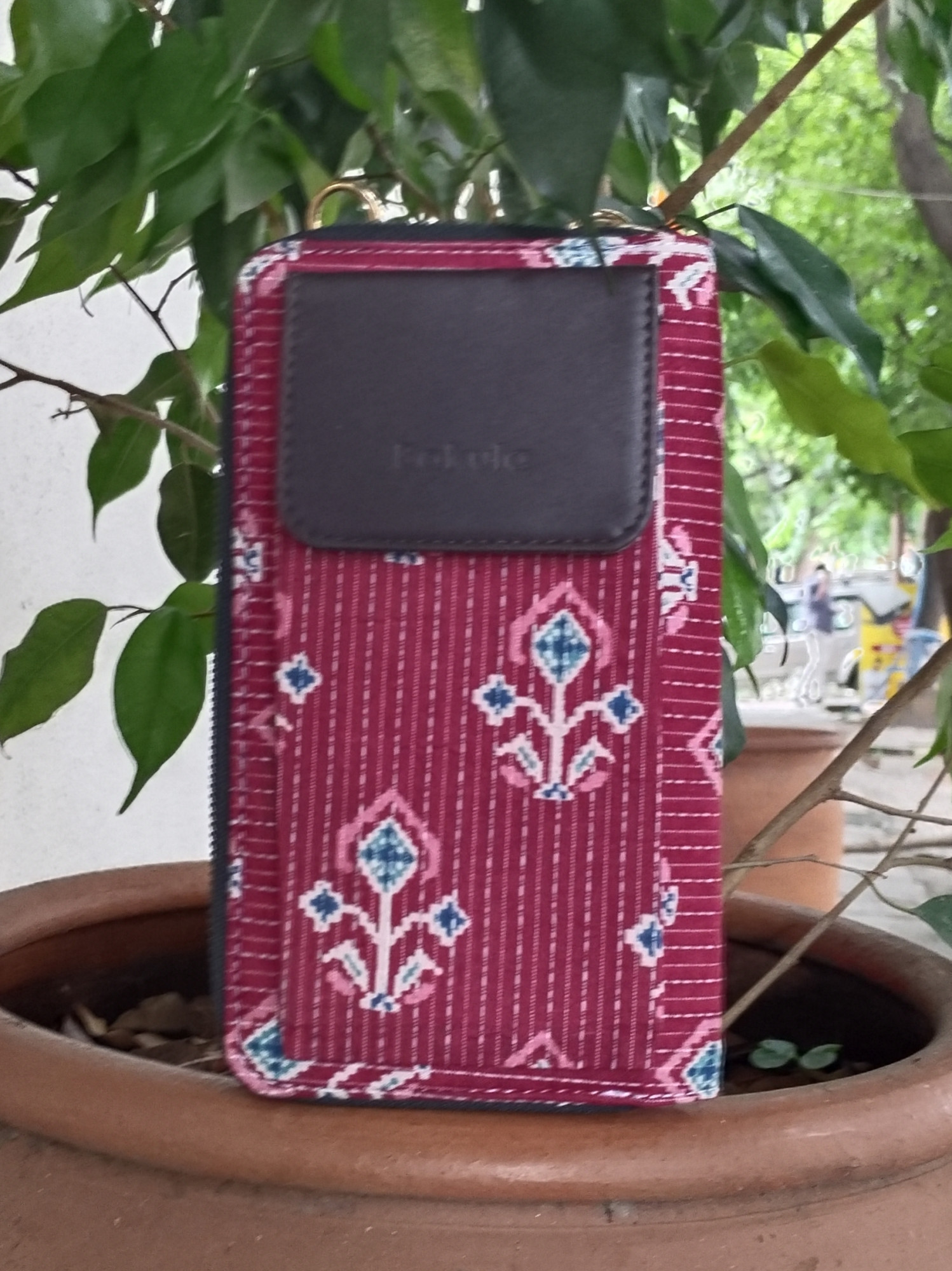 Jacquard Cotton Wallets With Mobile Pouch